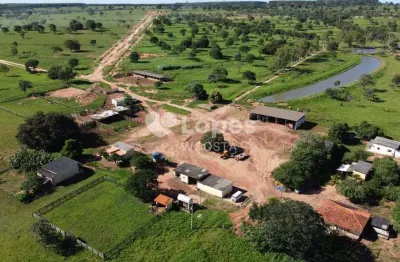 Fazenda à venda no Centro, Unaí 