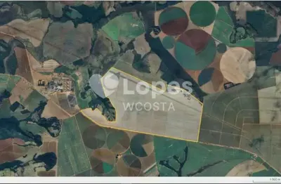 Fazenda à venda no Centro, Varzelândia 