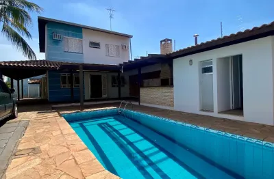 Casa com 3 quartos à venda na Rua Quarenta e Seis, Boa Esperança, Cuiabá