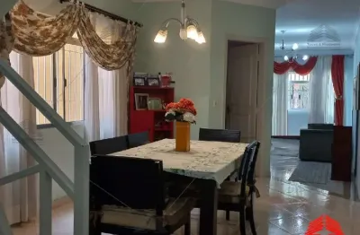 Casa com 3 quartos, 1 suíte, 3 salas, 4 banheiros, 4 vagas de garagem no Alto da Mooca, SP