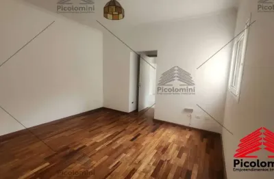 Sobrado á venda mooca próximo rua dos trilhos/assai 3 suítes  2 salas quintal garagem controle remoto 3 vagas lateral reformada entrar r morar