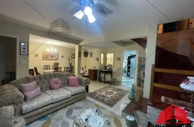 Sobrado a venda no parque da mooca, travessa da rua chamantá com 200 m², 3 dormitórios (1 suíte master), 2 vagas, quintal arborizado, hidromassagem.