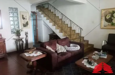 Imperdível: casa à venda em são paulo-sp, tatuapé. 3 quartos, 1 suíte, 3 banheiros, 2 vagas de garagem, 220 m².