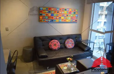 Apartamento à venda com 32 metros, 1 quarto, sala com sacada, 1 banheiro, 1 vaga de garagem. piscina, academia, lavanderia e mais