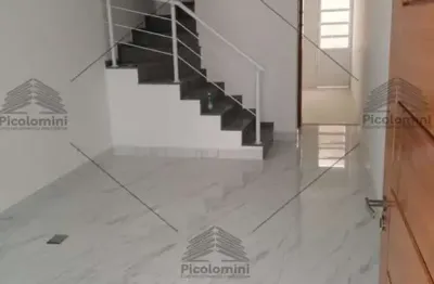 Sobrado novíssimo: 2 suítes com box nos banheiros, lavabo, quarto empregada com banheiro, 2 vagas garagem, piso frio, portão automático