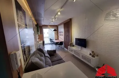 Apartamento à venda na luz porteira fechada decorado, 2 quartos, sala, 1 banheiro e 1 vaga de garagem - 50m² de área. piscina, academia e mais. metrô