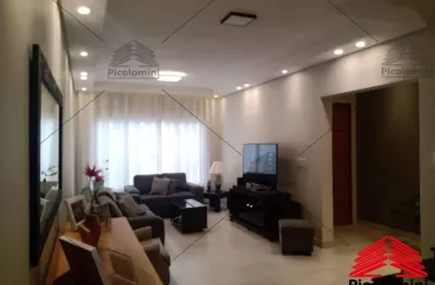 Sobrado a venda na vila zelina de 245m², 3 suítes sendo 1 com closet, 5 banheiros, sala, copa e cozinha integrada, área gourmet, 6 vagas de garagem