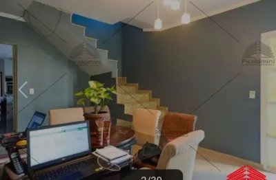 Imperdível casa de 4 quartos e 2 suítes na vila prudente,  292m², 1 sala, 4 banheiros e 2 vagas de garagem!