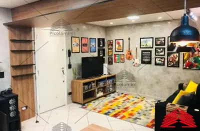 Apartamento studio a venda no centro de são paulo, 1 quarto, 1 banheiro, mobiliado, cozinha americana, móveis planejados.