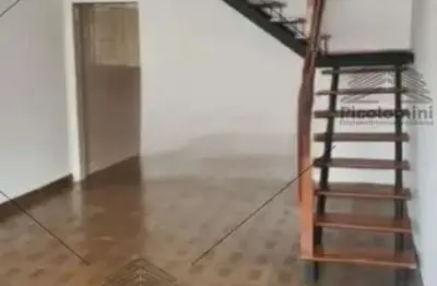 Sobrado a venda na mooca de 80m², 3 quartos, 2 suítes, 3 banheiros, lavanderia, área de serviço, varanda, moveis planejados