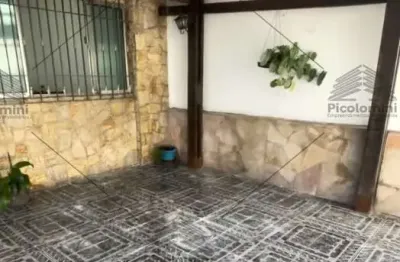 Casa térrea para venda ou locação no tatuapé com 3 quartos, 2 salas, 1 banheiro com hidro, lavabo, 2 vagas, 137m². quintal com churrasqueira