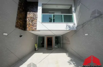 Casa à venda no tatuapé  3 quartos, 3 suítes, 2 salas, 5 banheiros, 4 vagas, 250m² na vila gomes cardim!