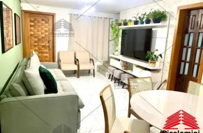 Sobrado à venda no tatuapé,proximo à swift do carrão,125 m², 02 quartos,suíte,sacada,ar condicionado,02 salas,garagem para 4 carros,quintal, depósito.