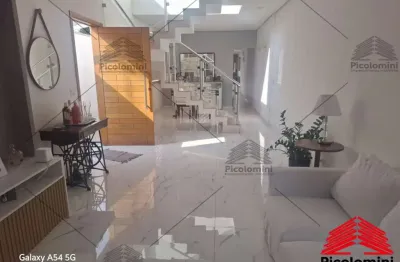 Casa  à venda  na vila prudente, sobrado, 250m²,  3 ou 4 quartos com dependência de empregada. suíte ,closet , 2 vagas, quintal