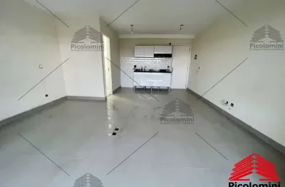 Apartamento à venda cambuci: 1 quarto, sala com sacada, 1 banheiro, 1 vaga de garagem, 35m² de área. espaço gourmet, mercado 24 horas e mais