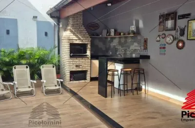 Sobrado à venda na moóca, 3 quartos, 1 suíte, sala ampla, lavabo,  3 banheiros, 4 vagas, quintal no fundo com churrasqueira, 168m². venha conferir!