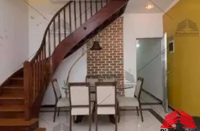 Imperdível oportunidade de adquirir uma casa de 3 quartos com suíte e 2 vagas de garagem no bom retiro, são paulo-sp!