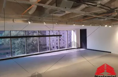 Espaço comercial de alto padrão na vila olímpia: 7 salas, 3 banheiros, 18 vagas de garagem, 650 m² - são paulo-sp