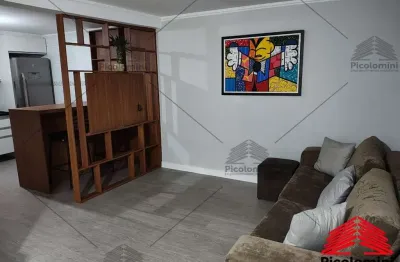 Casa em condomínio na vila formosa com 124 metros, 3 quartos, 1 suíte, sala 2 ambientes, cozinha planejada 4 banheiros, 2 vagas!