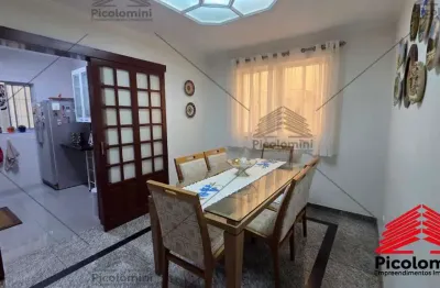 Sobrado mooca próximo á rua chamantá 3 amplos dormitórios sendo 1 suíte repleto de armários 2 salas cozinha planejada churrasqueira 2 vagas cobertas