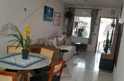 Sobrado novo mobiliado. planejados, cozinha com eletrodomésticos, 3 quartos, 3 suítes, sala ampla, 4 banheiros,  quintal, churrasqueira, 2 vagas.
