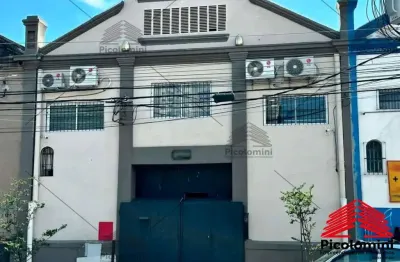 Galpão industrial na mooca - 835,00m², com doca e escritórios