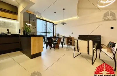 Apartamento duplex com126m2 mobiliado no tatuapé, 2 suítes, 2 vagas de garagem cobertas, depósito privativo, excedente acabamento