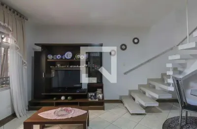 Casa com 3 quartos à venda na Rua Lourenço Torres, 17, Vila Ema, São Paulo