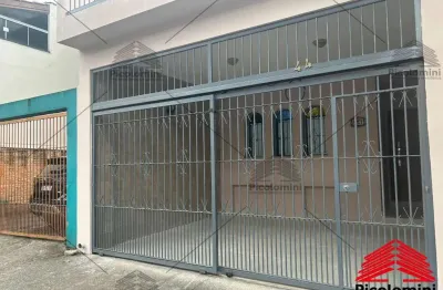 Sobrado na mooca para alugar comercial ou residencial, com 5 quartos, 2 salas, cozinha, quintal, 2 vagas e churrasqueira, próximo ao metro bresser