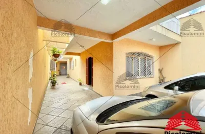 Sobrado Pq. São Lucas com 193m2, terreno 7,00x 23,700, 3 quartos sendo 1 suíte, 4 vagas de garagem, quintal área gourmet com churrasqueira