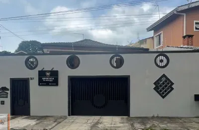 Imperdível! casa de luxo com 7 quartos e 4 suítes no jardim do lago, atibaia-sp: 350m², 2 banheiros, 1 sala e 3 vagas de garagem.