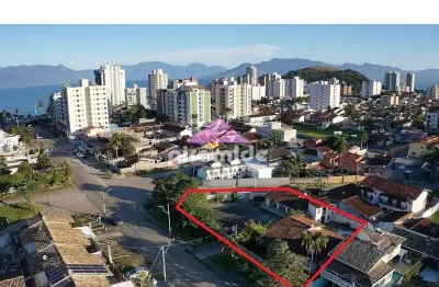 Terreno à venda no Martim de Sá, Caraguatatuba 