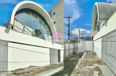 Galpão à venda, 234 m² por r$ 690.000,00 - centro - ubatuba/sp