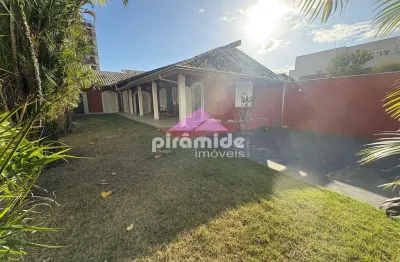 Casa com 4 quartos à venda no Martim de Sá, Caraguatatuba 