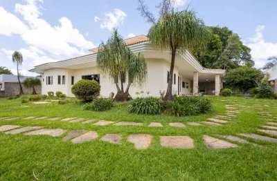 Casa ampla em lote de 1.600 m2 em vicente pires - cond. de alto padrão