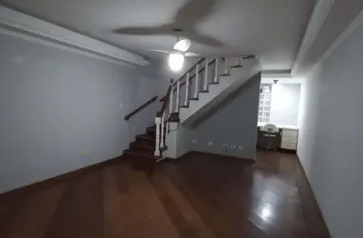 Sobrado  Bairro Jardim com 02 Dormitórios  e 2 banheiros à Venda, 101m²  área construída por R$ 602.000