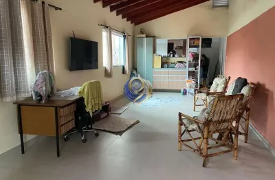 Casa padrão 138m2 área construída - jardim santo andré. excelente para renda 3 imóveis no local.