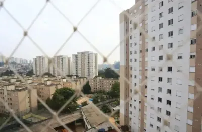 Apartamento com 2 quartos para alugar na Estrada Velha de Itapecerica, 27, Parque Esmeralda, São Paulo