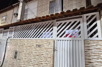 Casa a venda com 2 dormitórios 1 vaga de garagem no guarujá com