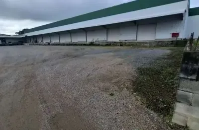 Barracão industrial – 4.620m² construídos em terreno de 10.000m²