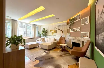 Apartamento com 4 quartos à venda na Rua Os Dezoito do Forte, 974, Exposição, Caxias do Sul por R$ 680.000