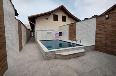 Casa com piscina|150 metros da praia|2 dormitórios|r$ 580.000,0