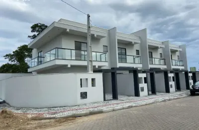 Sobrado alto padrão com 2 suítes em ótima localização em balneário piçarras-sc