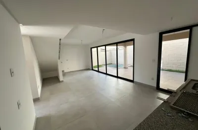 Casa em condomínio fechado com 3 quartos à venda no Jardins Marselha, Aparecida de Goiânia 