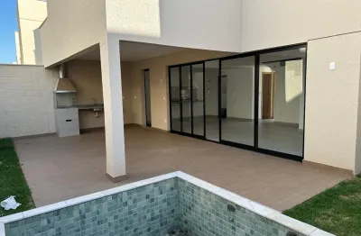 Sobrado com 3 suítes e Home Office -  181m² no Jardins Marselha