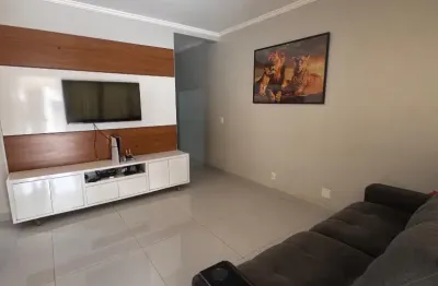 Casa em Condomínio, com 3 Quartos, 1 Suíte - 160m2 - Jardim Novo Mundo