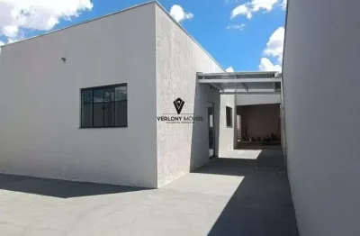 Linda casa sendo 3/4 com suíte, 4 vagas de garagem no bairro luizote