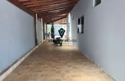 Casa com 3 quartos à venda em Granada, Uberlândia 