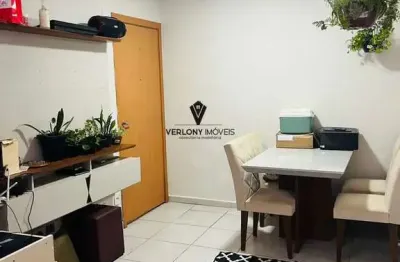 Apartamento 2/4 com moveis planejados no bairro jardim patrícia.