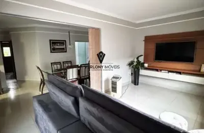 Casa com 3 quartos à venda no Jardim Patrícia, Uberlândia 